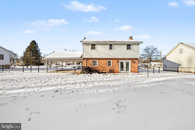 915 FORGE ROAD, Carlisle, PA 17015