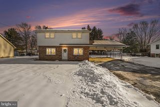 915 FORGE ROAD, Carlisle, PA 17015