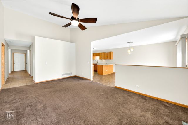 814 Bruce Robert Lane, Hampshire, IL 60140