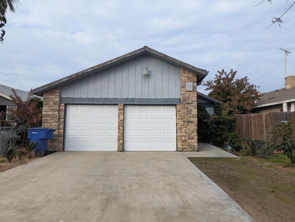 4815 E Geary Street, Fresno, CA 93725