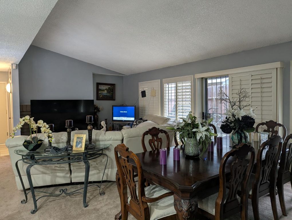 Image 7 of property listing at 4815 E Geary Street, Fresno, CA 93725