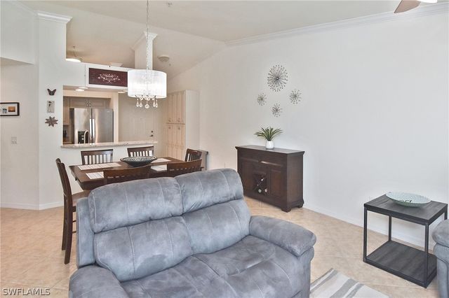 1125 Winding Pines CIR 208, Cape Coral, FL 33909