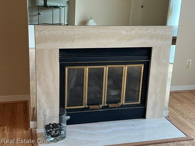 7943 Woodingham, West Bloomfield, MI 48322