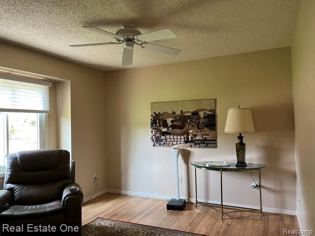 7943 Woodingham, West Bloomfield, MI 48322