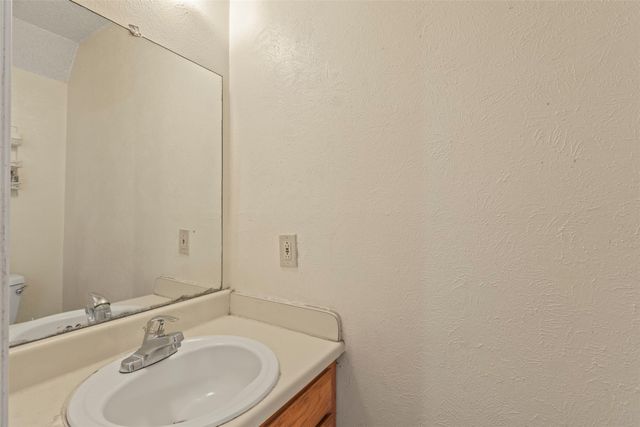 621 Carriagehouse Lane 9F, Garland, TX 75040