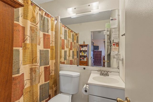 621 Carriagehouse Lane 9F, Garland, TX 75040