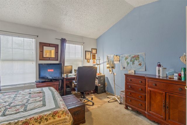 621 Carriagehouse Lane 9F, Garland, TX 75040