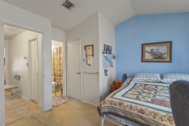 621 Carriagehouse Lane 9F, Garland, TX 75040