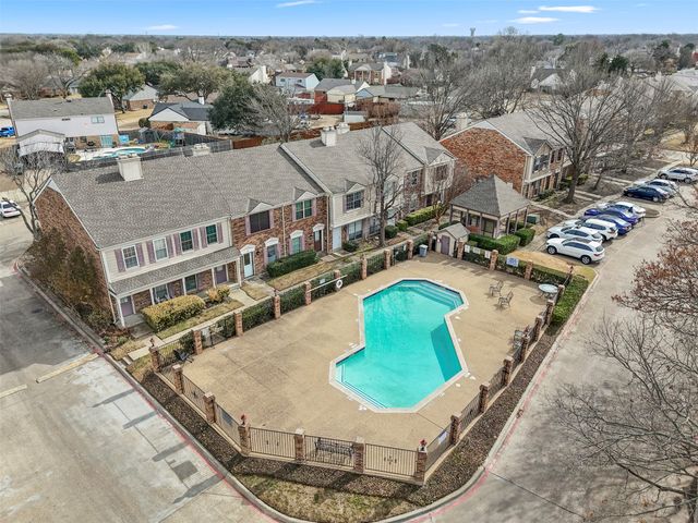 621 Carriagehouse Lane 9F, Garland, TX 75040