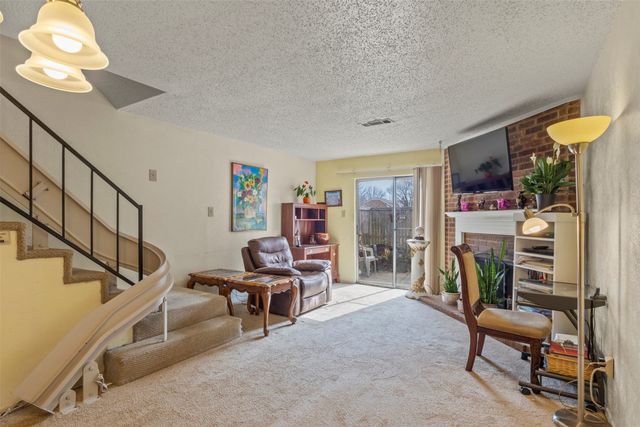 621 Carriagehouse Lane 9F, Garland, TX 75040