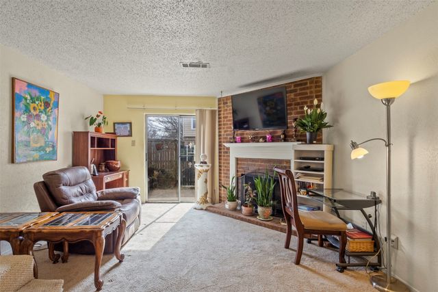 621 Carriagehouse Lane 9F, Garland, TX 75040