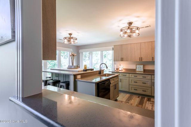 419 Albemarle Boulevard Apt 10b, Hertford, NC 27944