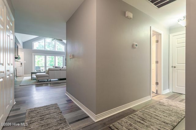 419 Albemarle Boulevard Apt 10b, Hertford, NC 27944