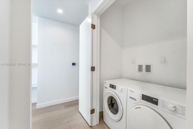 9201 E Bay Harbor Dr 702, Bay Harbor Islands, FL 33154