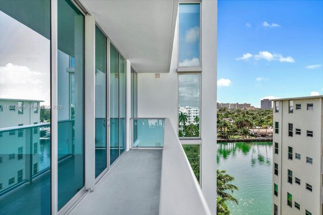 9201 E Bay Harbor Dr 702, Bay Harbor Islands, FL 33154