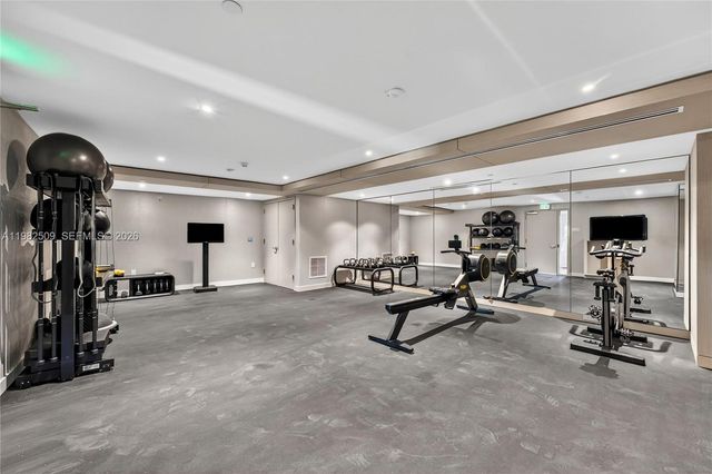 9201 E Bay Harbor Dr 702, Bay Harbor Islands, FL 33154