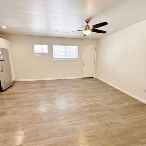 5010 San Jacinto Street 201, Dallas, TX 75206