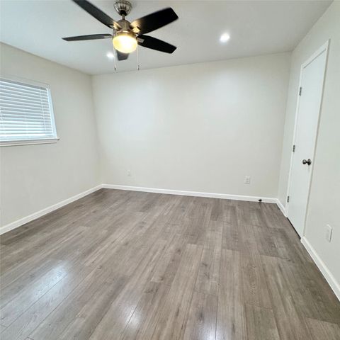 5010 San Jacinto Street 201, Dallas, TX 75206