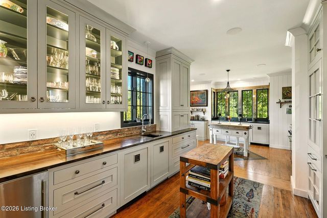 10601 US Hwy 42, Prospect, KY 40059