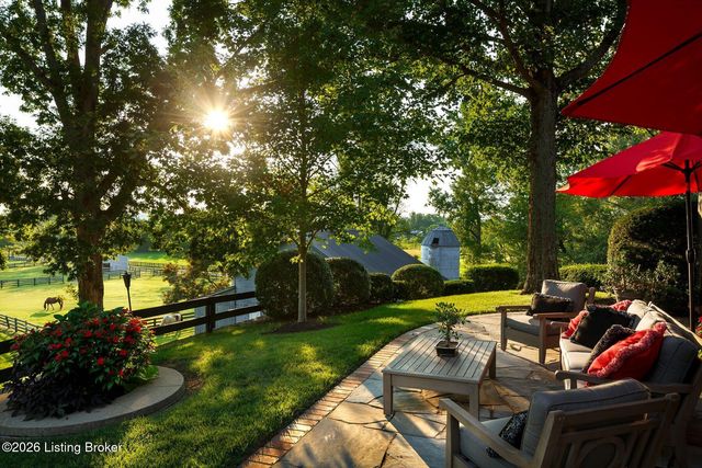 10601 US Hwy 42, Prospect, KY 40059