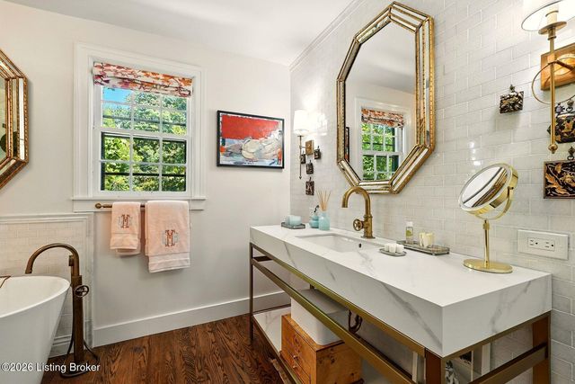 10601 US Hwy 42, Prospect, KY 40059