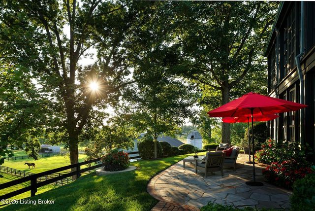 10601 US Hwy 42, Prospect, KY 40059