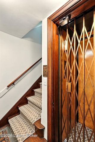 10601 US Hwy 42, Prospect, KY 40059