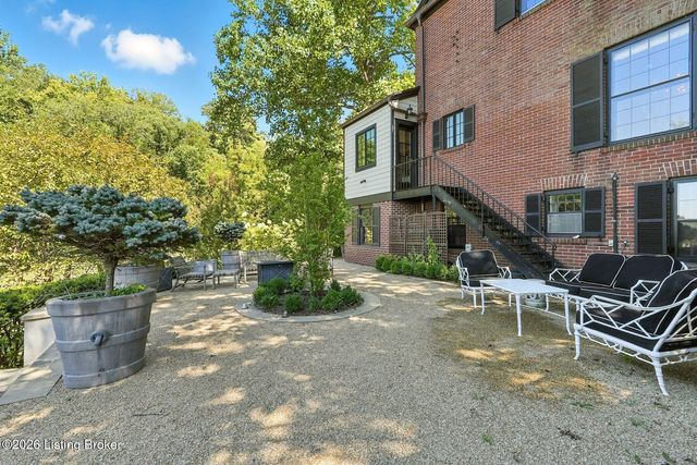 10601 US Hwy 42, Prospect, KY 40059