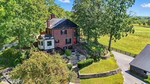 10601 US Hwy 42, Prospect, KY 40059