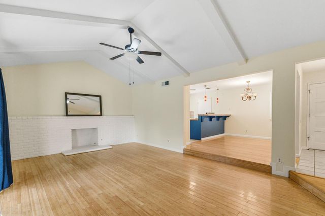 1203 Bundy Avenue, Clovis, CA 93611