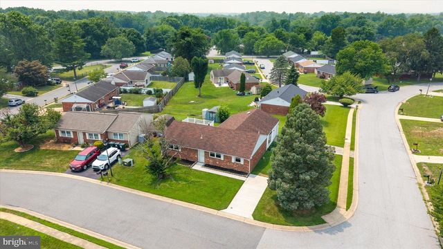 2 WILLIAMS CT, Newark, DE 19702