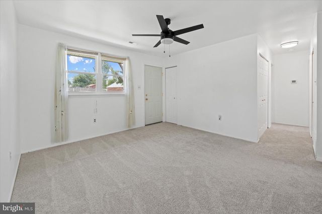 2 WILLIAMS CT, Newark, DE 19702