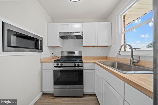 2 WILLIAMS CT, Newark, DE 19702