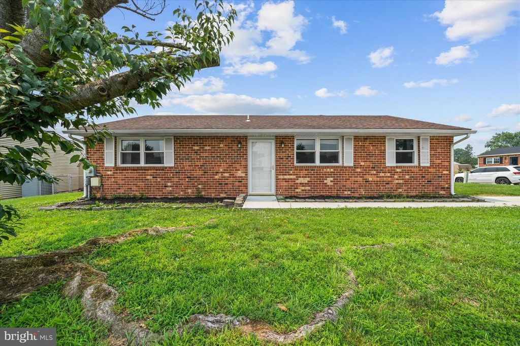 2 WILLIAMS CT, Newark, DE 19702