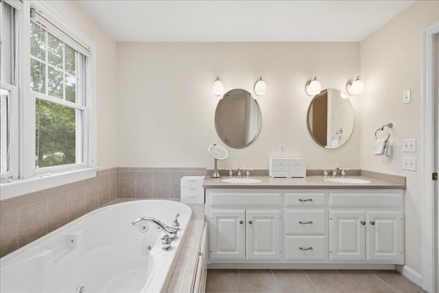 29 Brastow Drive, Medfield, MA 02052