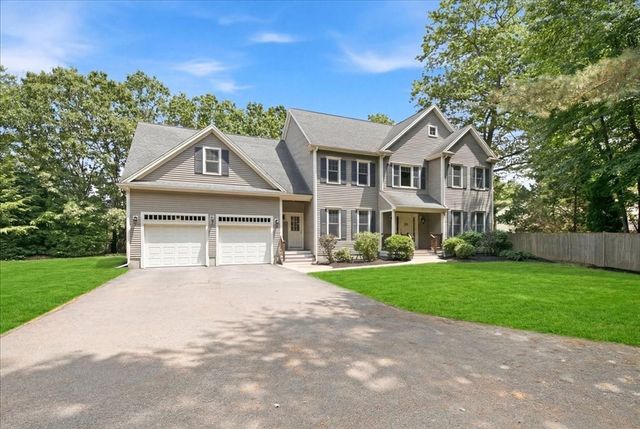 29 Brastow Drive, Medfield, MA 02052