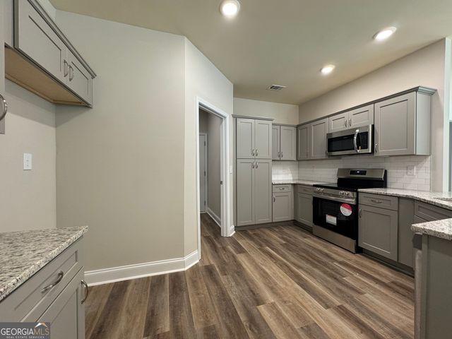 134 Country World Drive, Macon, GA 31211