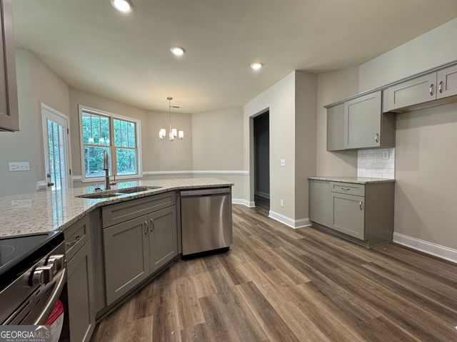 134 Country World Drive, Macon, GA 31211