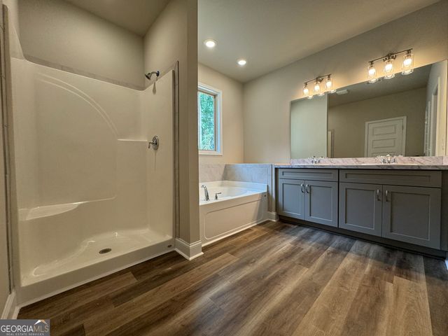 134 Country World Drive, Macon, GA 31211