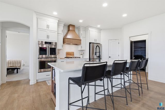 2504 S Galena Ct Court, Sioux Falls, SD 57110