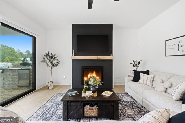 6405 Wallace Farms Drive, Cumming, GA 30028