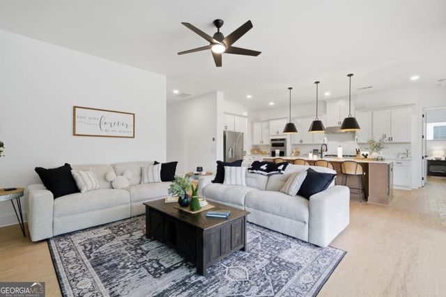 6405 Wallace Farms Drive, Cumming, GA 30028