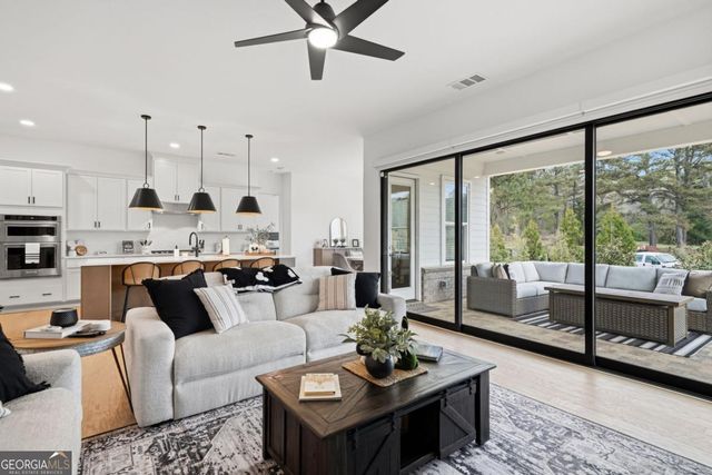 6405 Wallace Farms Drive, Cumming, GA 30028