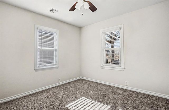 706 S 1st Street, Yukon, OK 73099