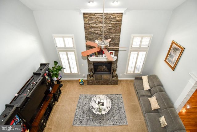 25636 SUMMERALL DR, Aldie, VA 20105