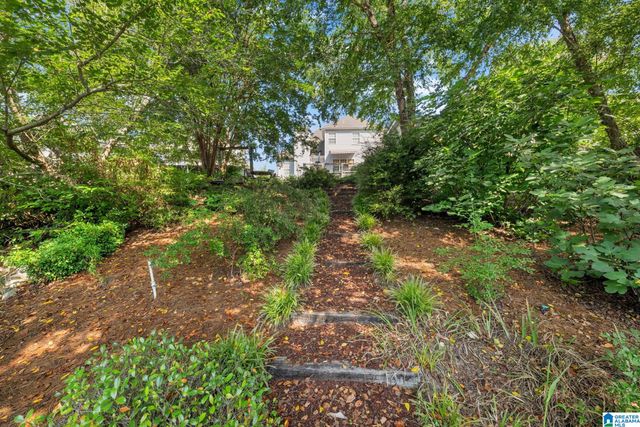 2200 OLD CAHABA PLACE, Helena, AL 35080