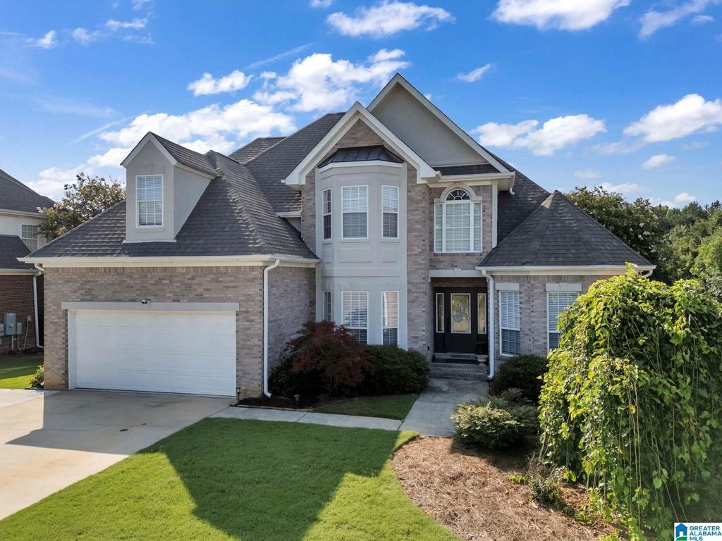 2200 OLD CAHABA PLACE, Helena, AL 35080