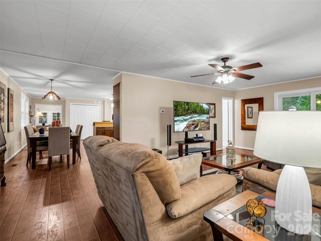 297 Chimney Cliffs Drive, Lake Lure, NC 28746