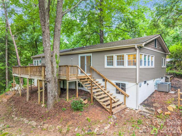 297 Chimney Cliffs Drive, Lake Lure, NC 28746