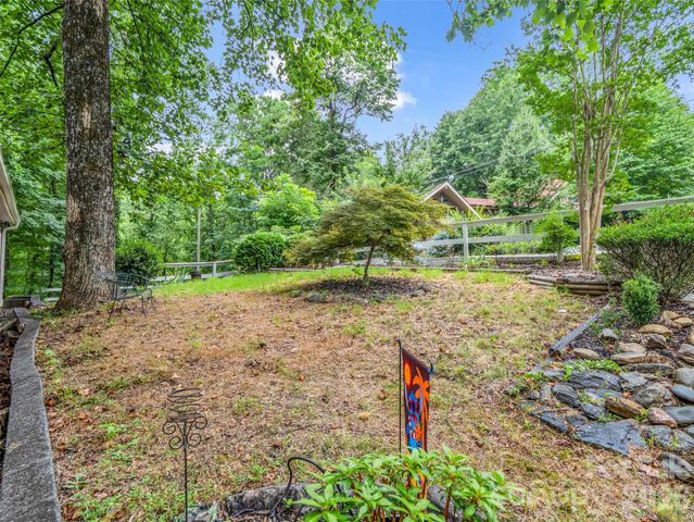 297 Chimney Cliffs Drive, Lake Lure, NC 28746